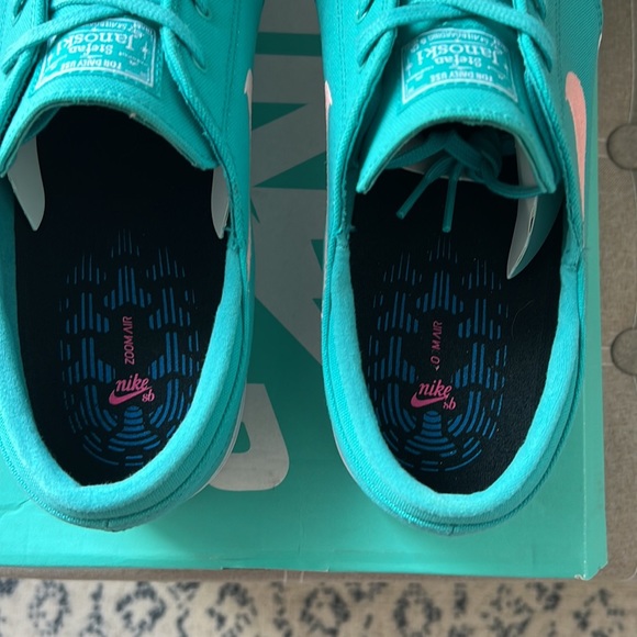 Nike SB Zoom Janoski Canvas RM ‘Cabana’ 15 - Picture 4 of 7